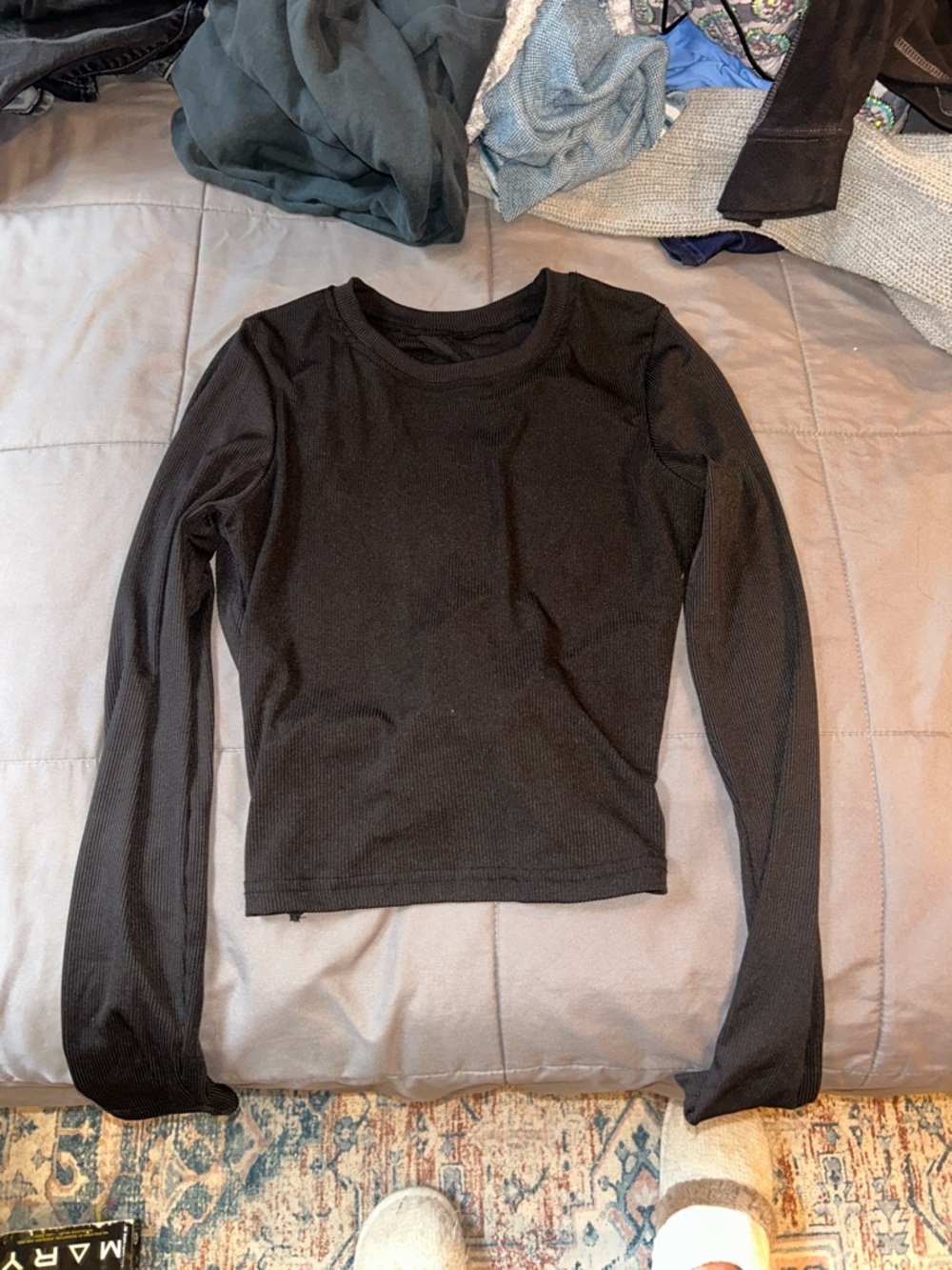 Black Long-Sleeve Ribbed Women's Top
